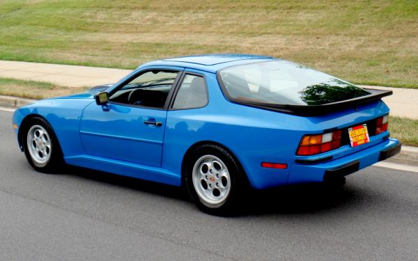 1986 Porsche 944 