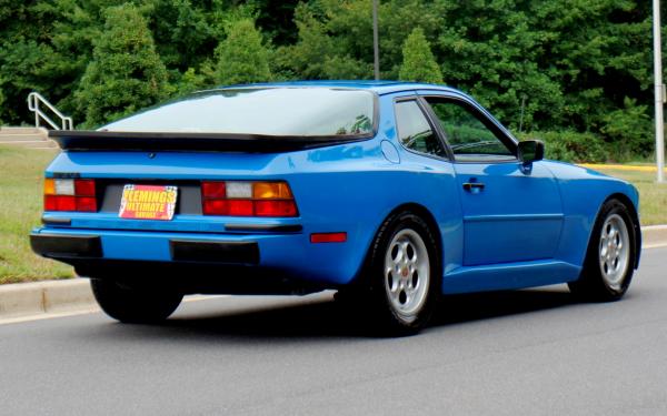 1986 Porsche 944 