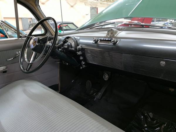 1951 Oldsmobile Rocket 88 