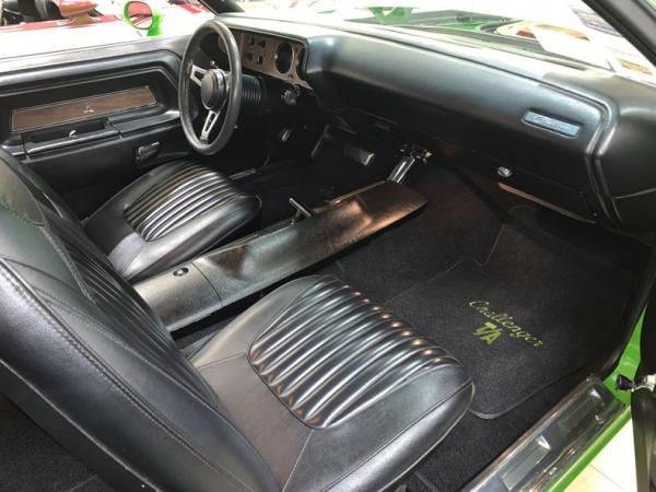 1971 Dodge Challenger R/T 440 6-Pack 