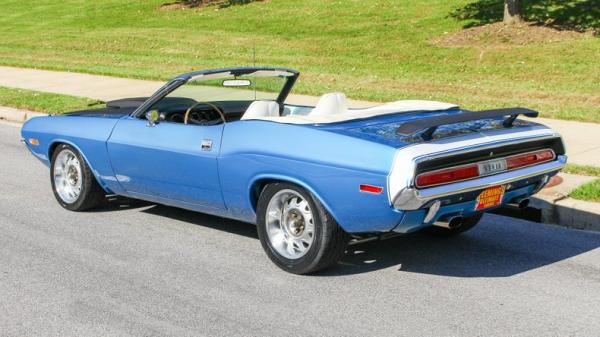 1970 Dodge Challenger 426 HEMI 