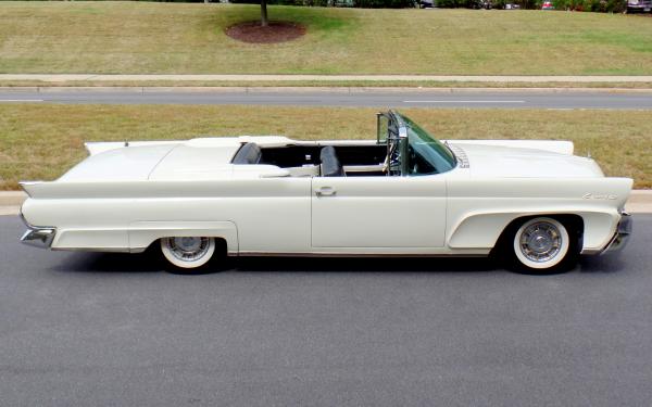 1958 Lincoln Continental Mark III