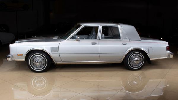 1985 Chrysler Fifth Ave 