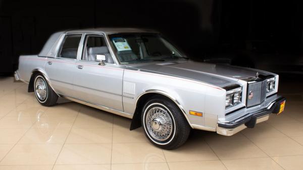 1985 Chrysler Fifth Ave 