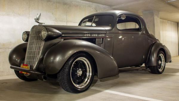 1936 Oldsmobile CUSTOM 