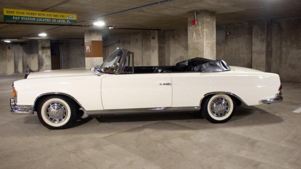 1963 Mercedes-Benz 220SE Cabriolet 