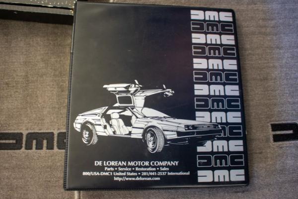 1981 DeLorean DMC-12 