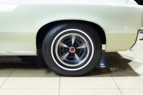 1972 Pontiac Grand Prix 