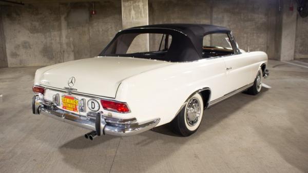 1963 Mercedes-Benz 220SE Cabriolet 