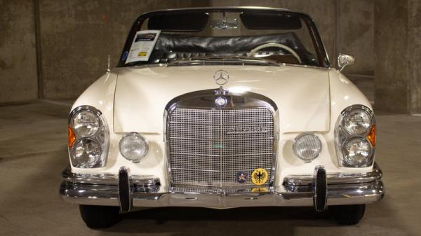 1963 Mercedes-Benz 220SE Cabriolet 