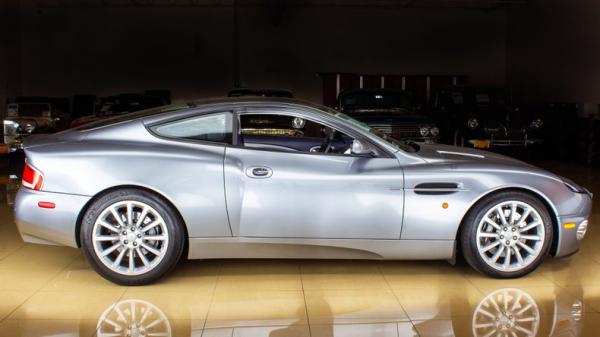 2003 Aston Martin V12 Vanquish 