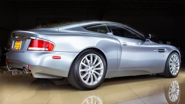 2003 Aston Martin V12 Vanquish 