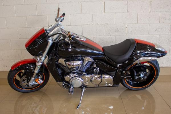 2011 Suzuki Boulevard 