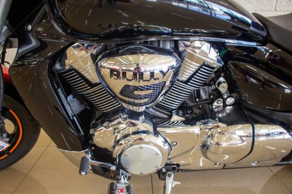 2011 Suzuki Boulevard 