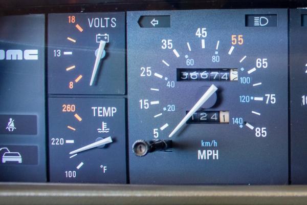 1981 DeLorean DMC-12 