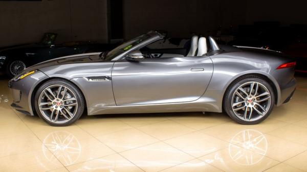 2016 Jaguar F-TYPE Supercharged convertible 