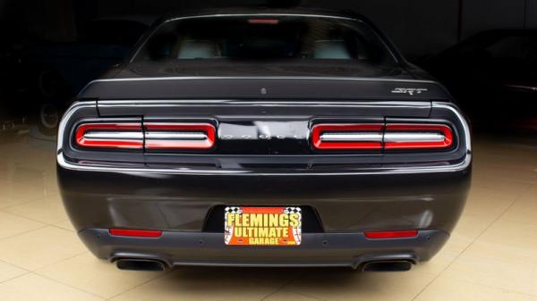 2015 Dodge Challenger SRT Hellcat 