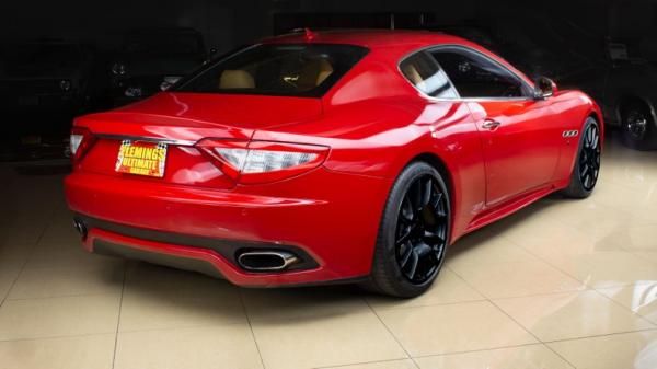 2010 Maserati GranTurismo Sport 