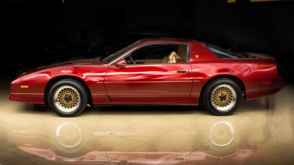 1988 Pontiac Firebird Trans Am GTA 