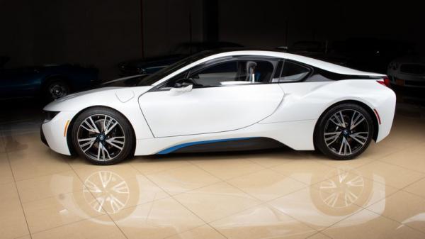 2015 BMW i8 