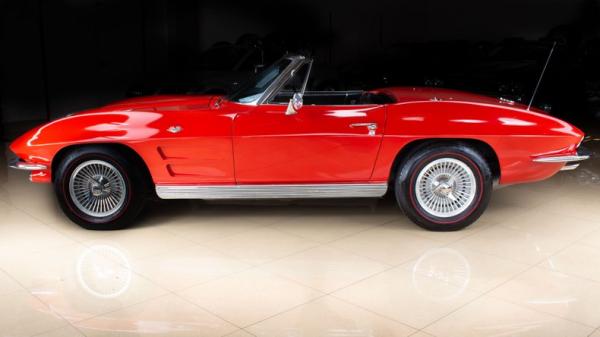 1963 Chevrolet Corvette Stingray 