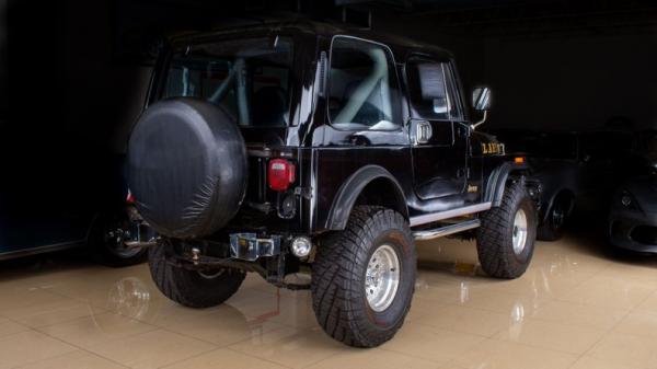 1986 Jeep CJ7 Laredo 