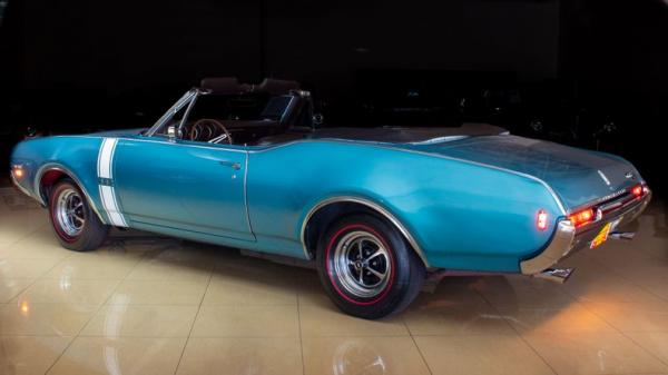 1968 Oldsmobile Cutlass 442 W30 