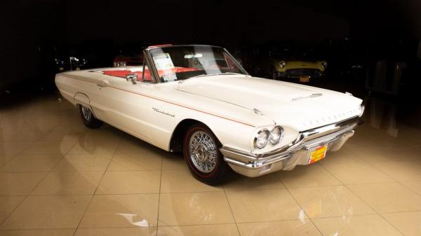 1964 Ford Thunderbird 