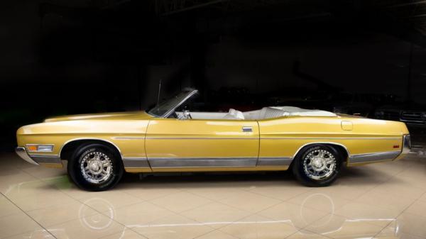 1972 Ford LTD Convertible 