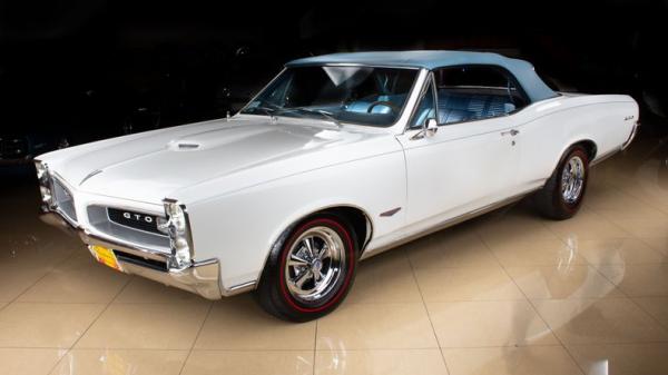 1966 Pontiac GTO Tri-Power 