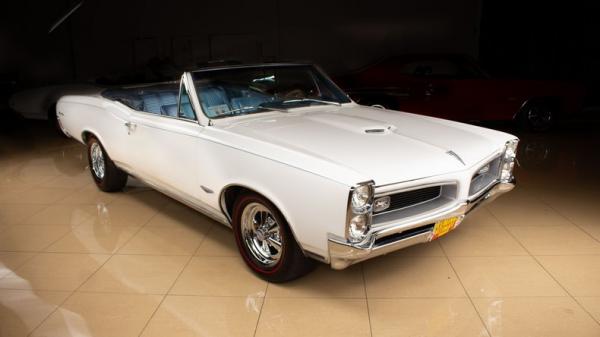 1966 Pontiac GTO Tri-Power 