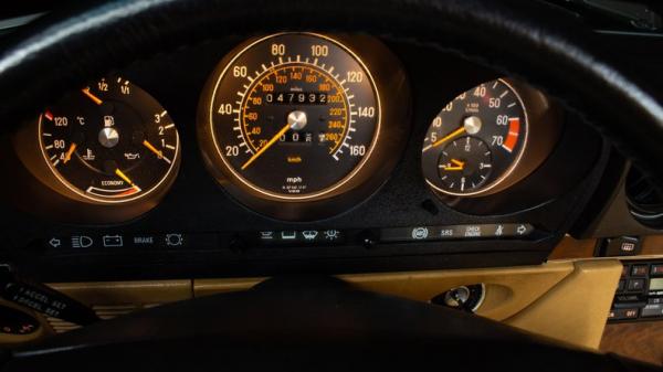 1989 Mercedes-Benz 560SL 