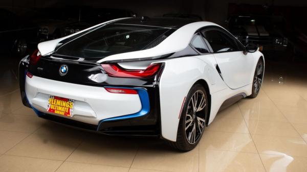 2015 BMW i8 