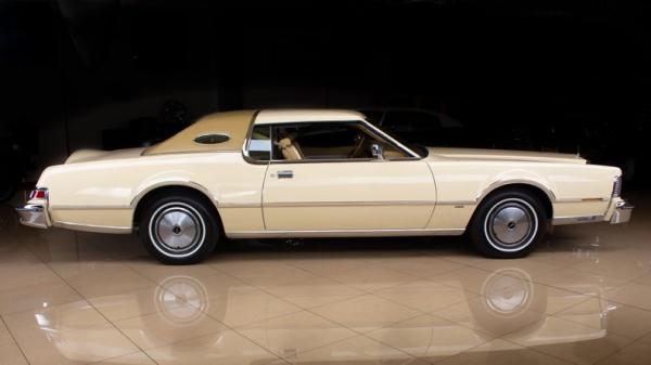 1976 Lincoln Continental Mark IV 
