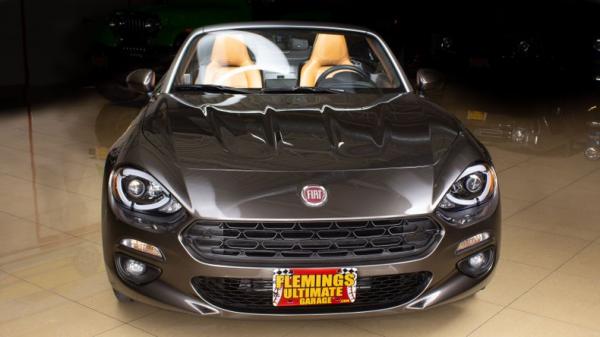 2017 Fiat 124 Spider Lusso 6 speed 