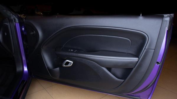 2016 Dodge Challenger 392 HEMI Scat Pack Shaker 
