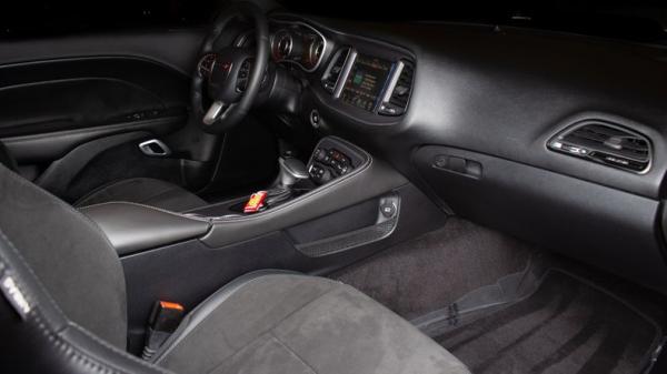2016 Dodge Challenger 392 HEMI Scat Pack Shaker 