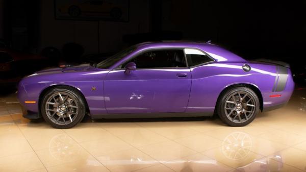 2016 Dodge Challenger 392 HEMI Scat Pack Shaker 