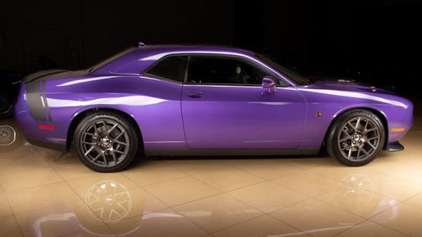 2016 Dodge Challenger 392 HEMI Scat Pack Shaker 