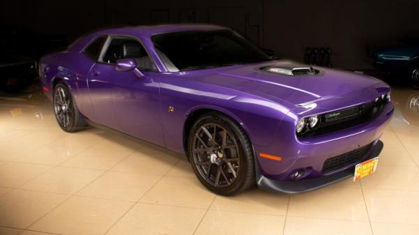 2016 Dodge Challenger 392 HEMI Scat Pack Shaker 