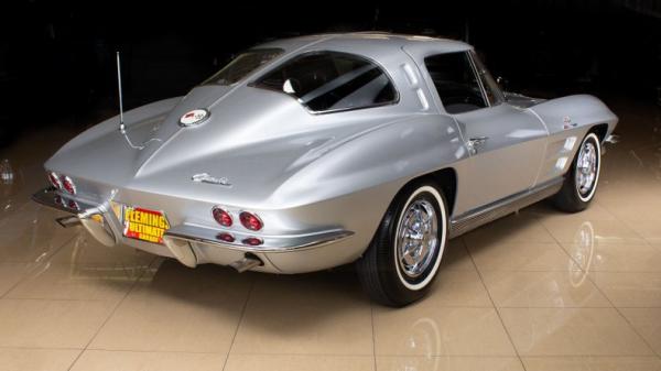 1963 Chevrolet Corvette Fuelie 