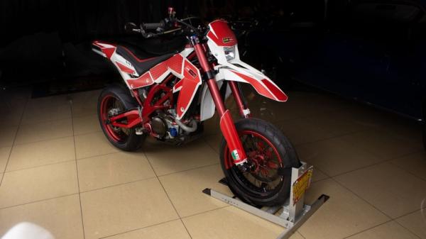 2007 Aprilia SXV550 Supermotard 