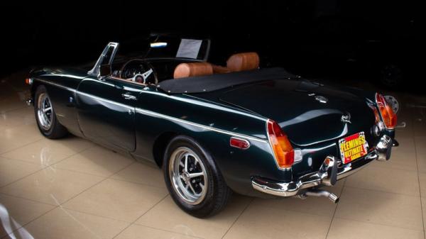 1973 MG B Roadster 