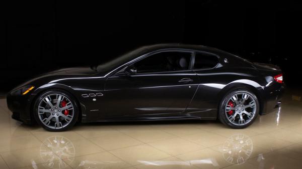 2012 Maserati Gran Turismo S 
