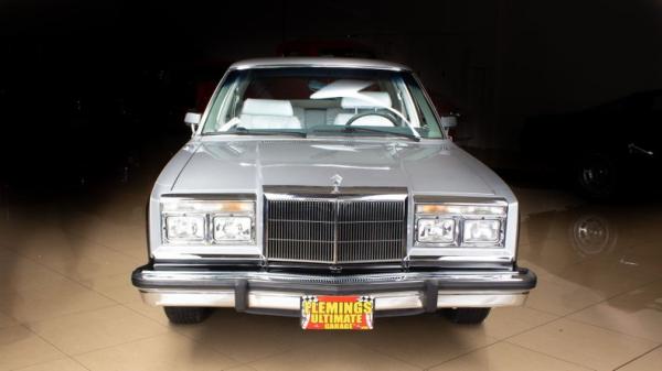 1985 Chrysler Fifth Ave 