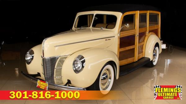 1940 Ford Deluxe Woody wagon 