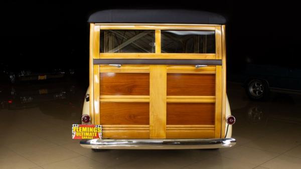 1940 Ford Deluxe Woody wagon 