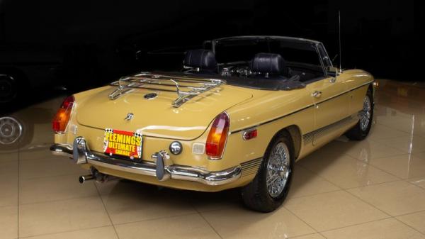 1973 MG B Roadster 