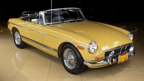 1973 MG B Roadster 