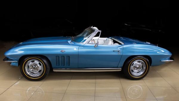 1965 Chevrolet Corvette Stingray 